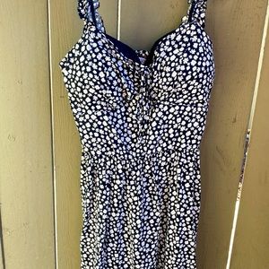 Cute Strappy Dress: Black with Daisies